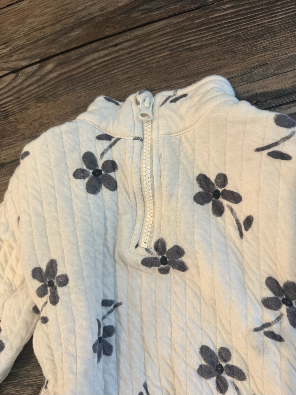 Carter's Cream Quilted Sweatshirt Set with Gray Floral Print - Picture 5 of 7